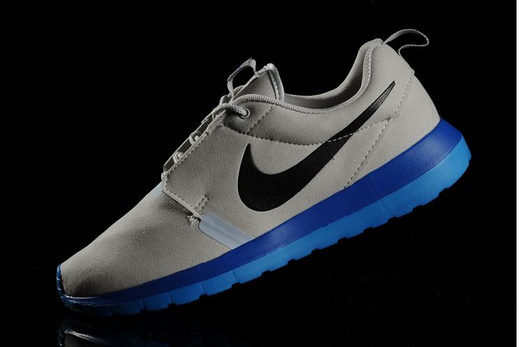 NIKE ROSHERUN NM 3M fur bleu gris nouvelles chaussures (2)